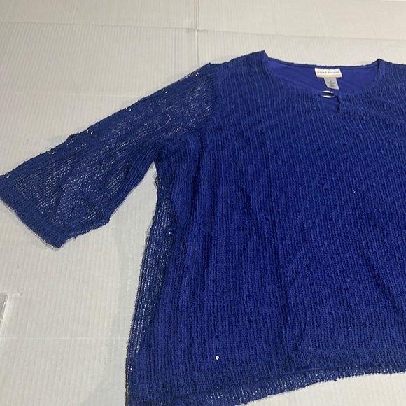 NWT Alfred Dunner Women's Blue Top elbow length w tiny v neck silver accessory - Picture 3 of 13